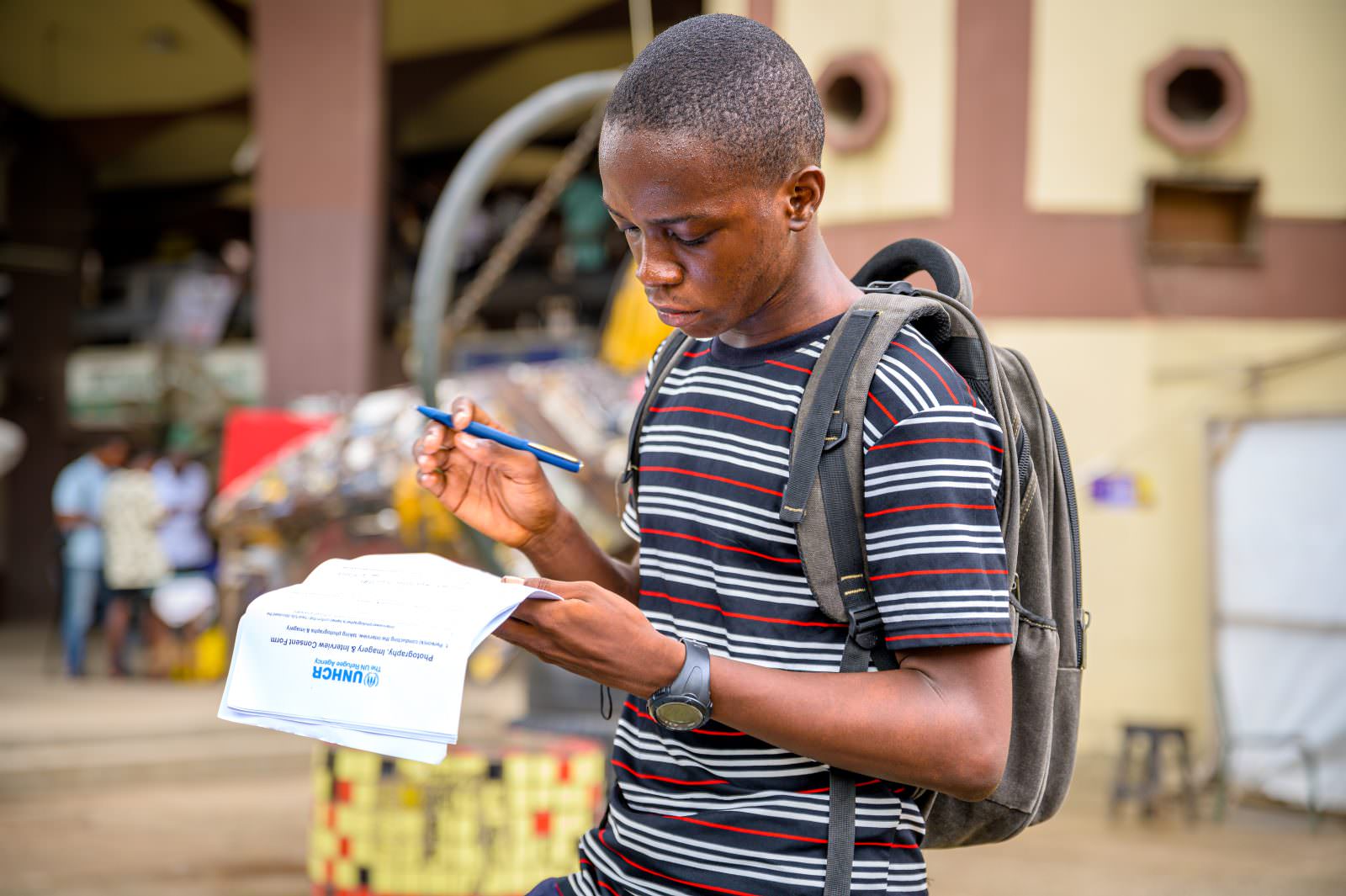 Gideon Diasuka Moembo, 21, arrived from DRC to Nigeria as a child, and has spent his entire life in the country. He is now a brilliant student in microbiology at the Yaba College of technology, thanks to a DAFI scholarship, supported by UNHCR. Life is good now, and he longs for a future job in the biomedical field, in Nigeria or abroad, while keeping up with his passion, computer graphics. “I thank UNHCR for the support to all refugees' children like me, to help them to get a better future and dream big”.
The DAFI scholarship programme, supported by the German government and UNHCR, constitutes one of the five core pillars of the strategy to achieve 15 per cent enrolment of young refugee women and men in higher education by the year 2030 ; The DAFI scholarship programme, supported by the German government and UNHCR, constitutes one of the five core pillars of the strategy to achieve 15 per cent enrolment of young refugee women and men in higher education by the year 2030